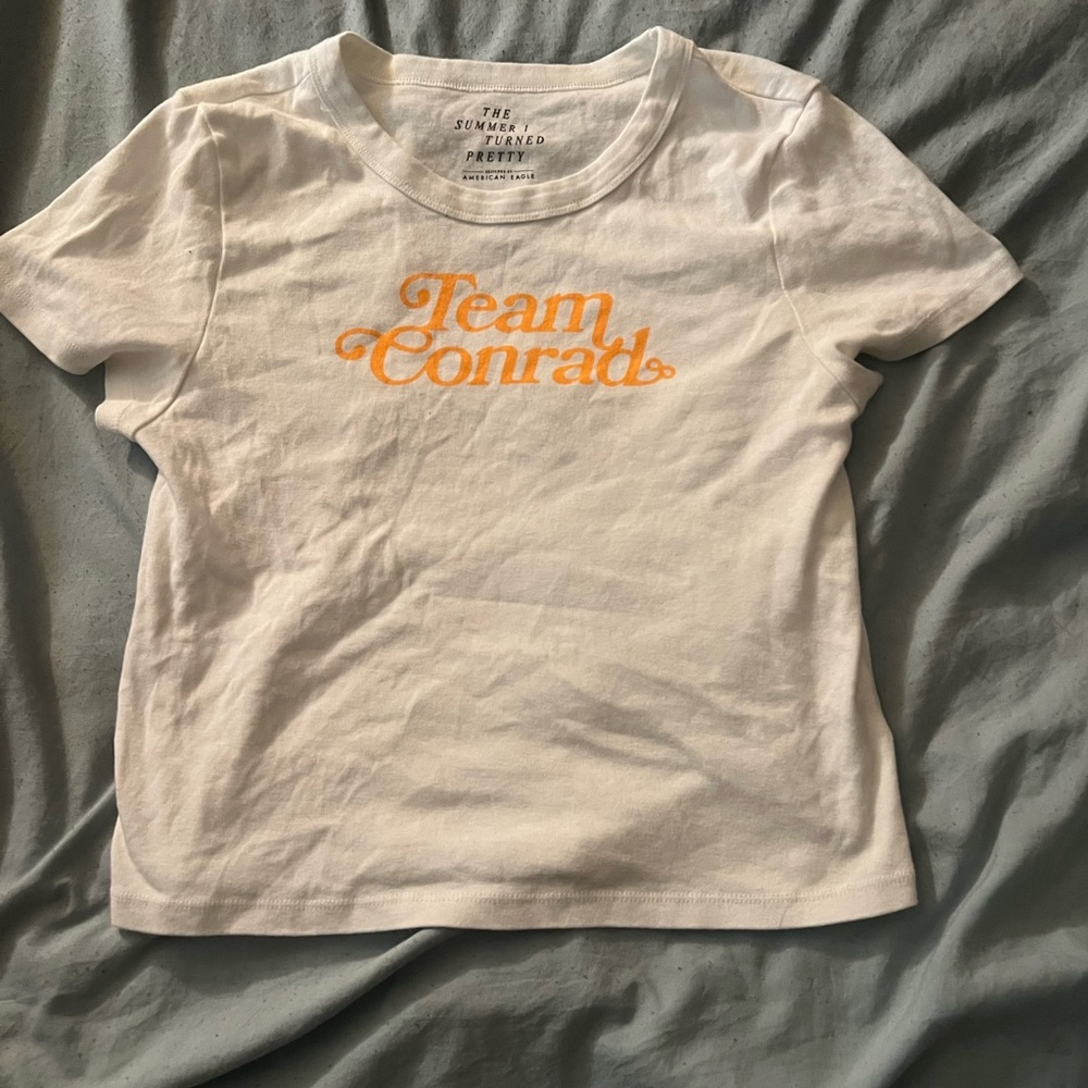 American Eagle Outfitters White Crop Top with Orange Print
